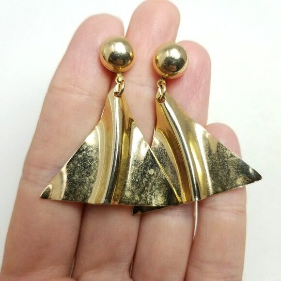 Vintage Triangle Dangle Earrings, Gold Tone Wavy Design, Retro 80s 90s Style - Picture 1 of 6